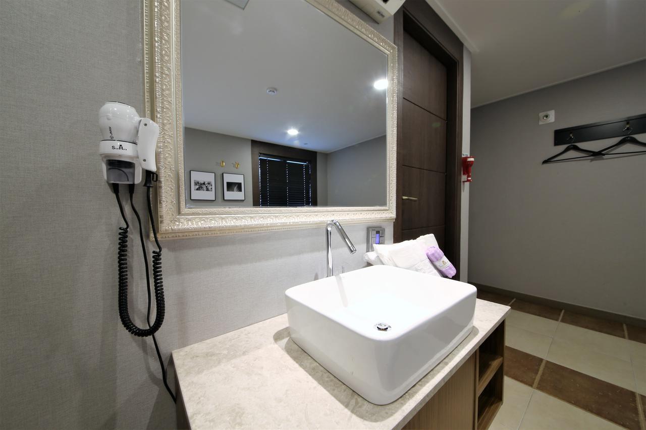 Star Hotel Busan Buitenkant foto