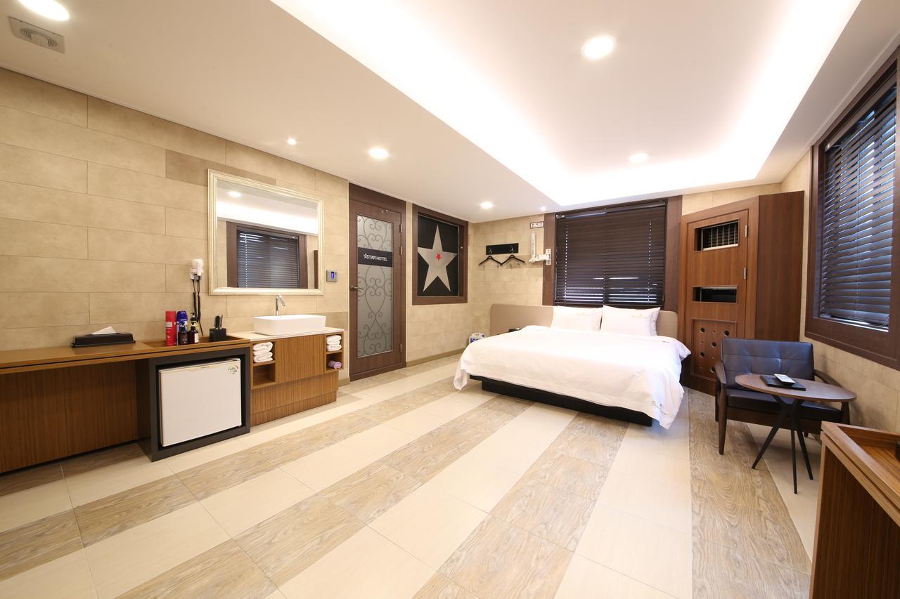 Star Hotel Busan Buitenkant foto